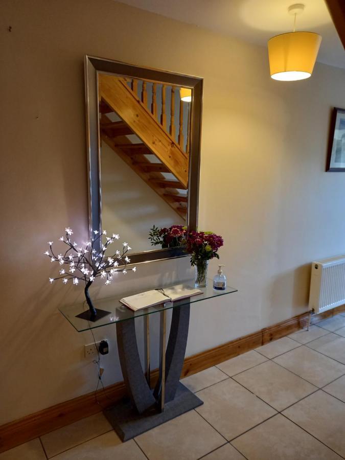 A New U Country Cottage Clynacartan Exterior foto