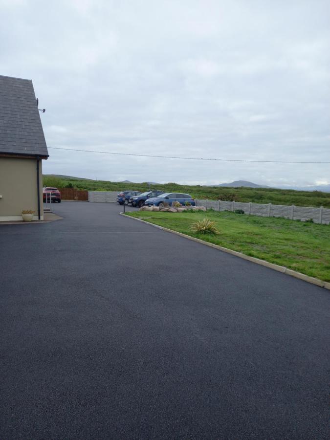 A New U Country Cottage Clynacartan Exterior foto