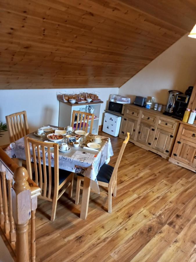 A New U Country Cottage Clynacartan Exterior foto